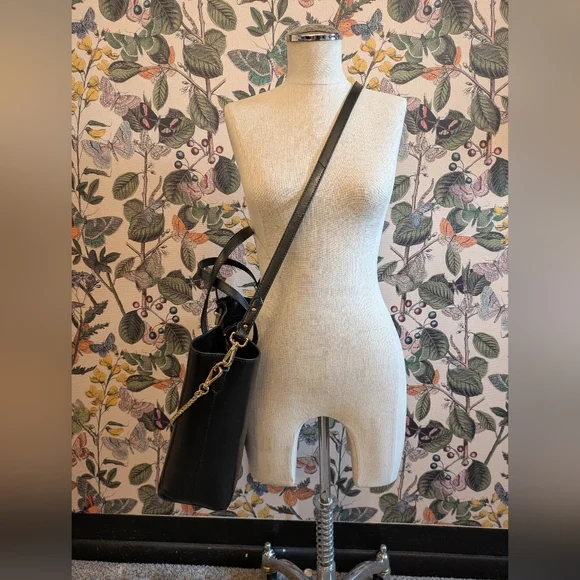 Petite Mendigote Black Leather Tote Bag - Picture 3 of 6